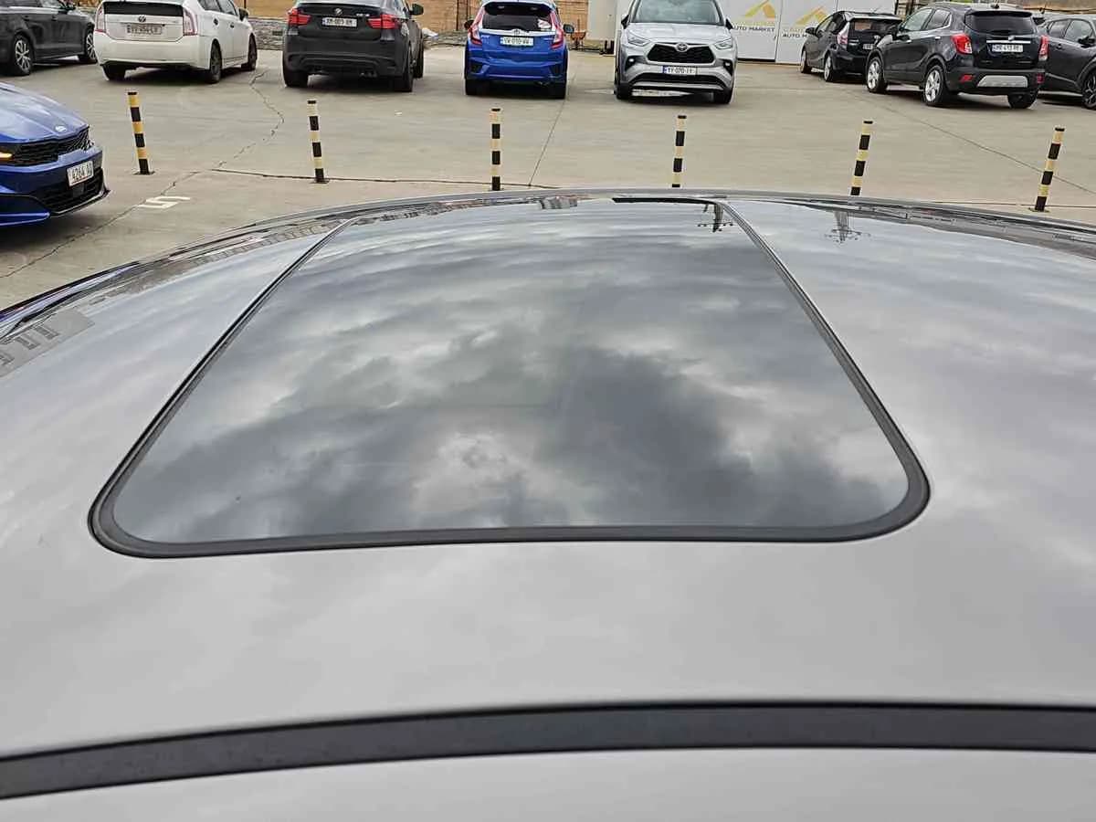 HYUNDAI Elantra - 9