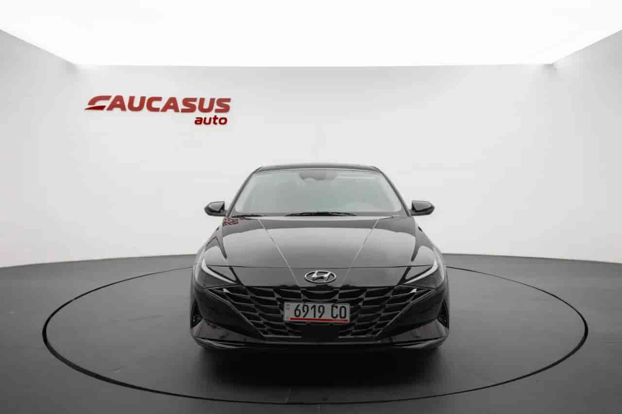 HYUNDAI Elantra - 2