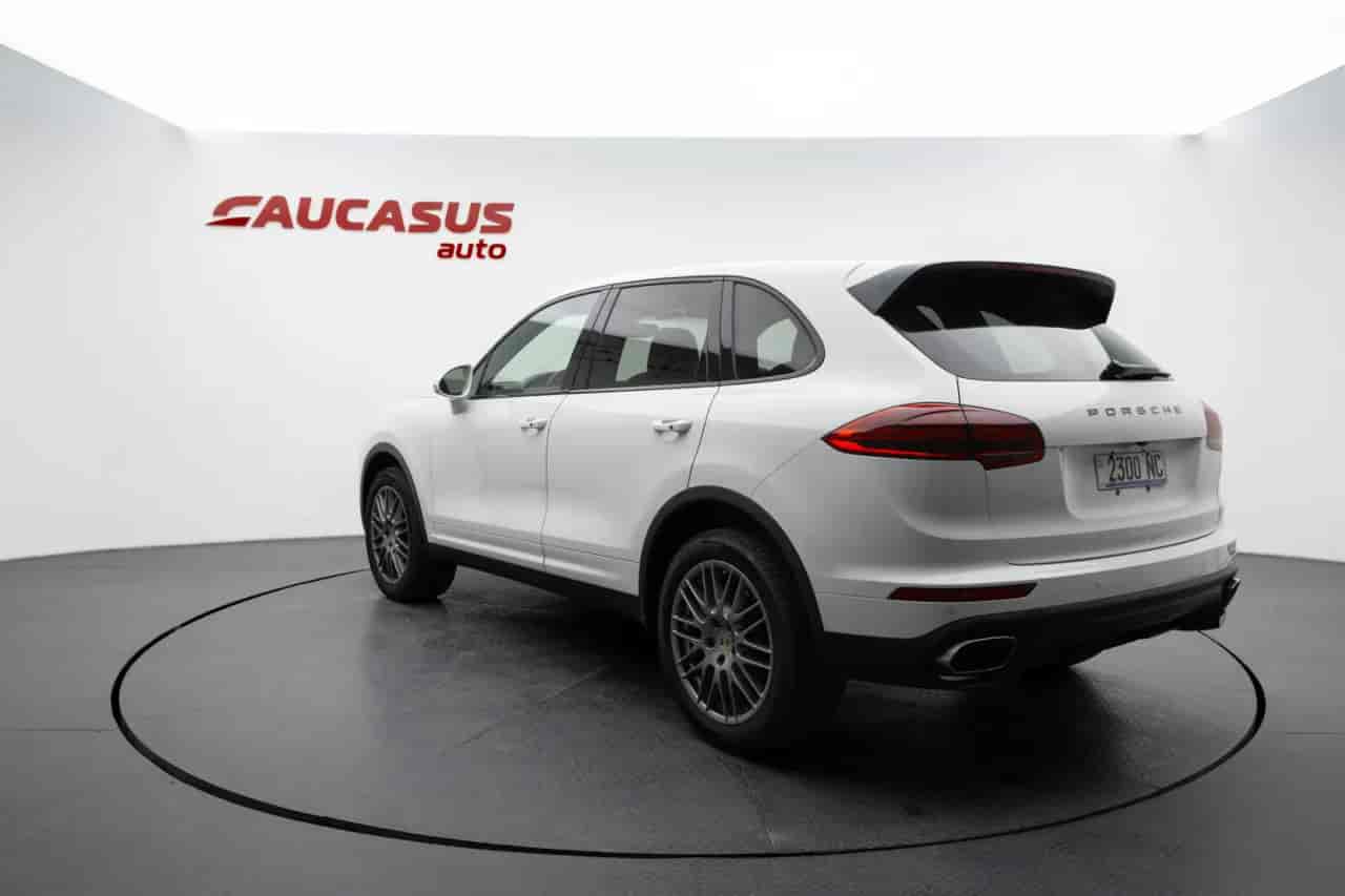 PORSCHE Cayenne - 6