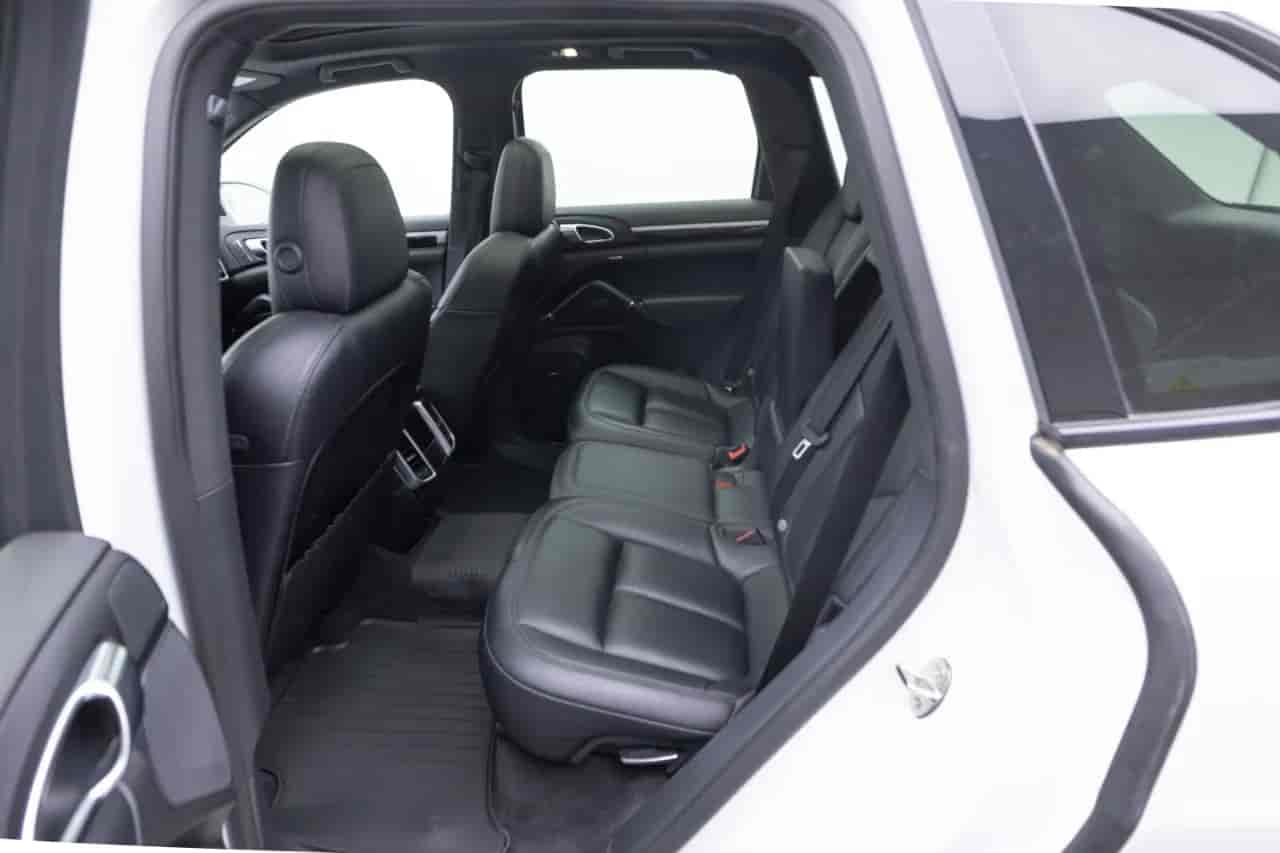 PORSCHE Cayenne - 8
