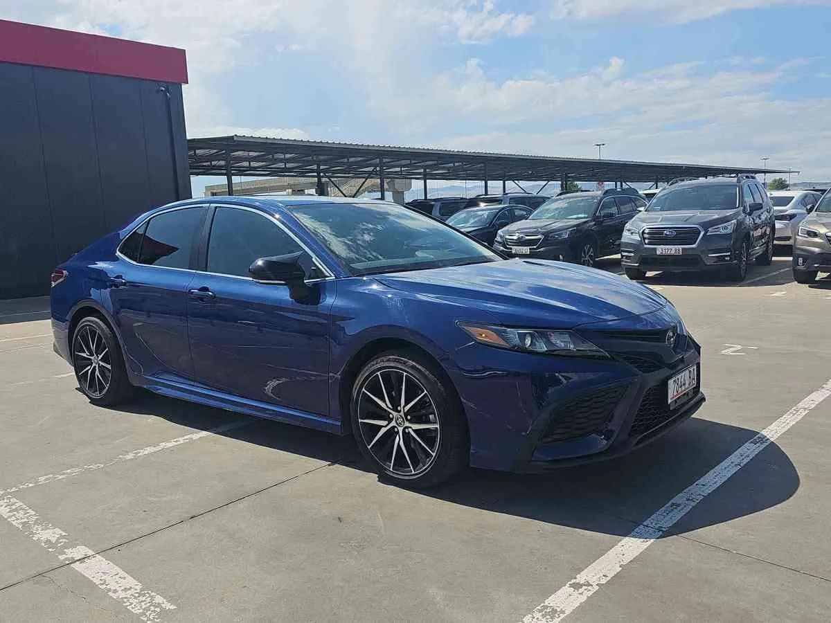 TOYOTA Camry - 3