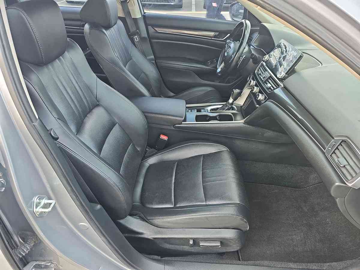 HONDA Accord - 4