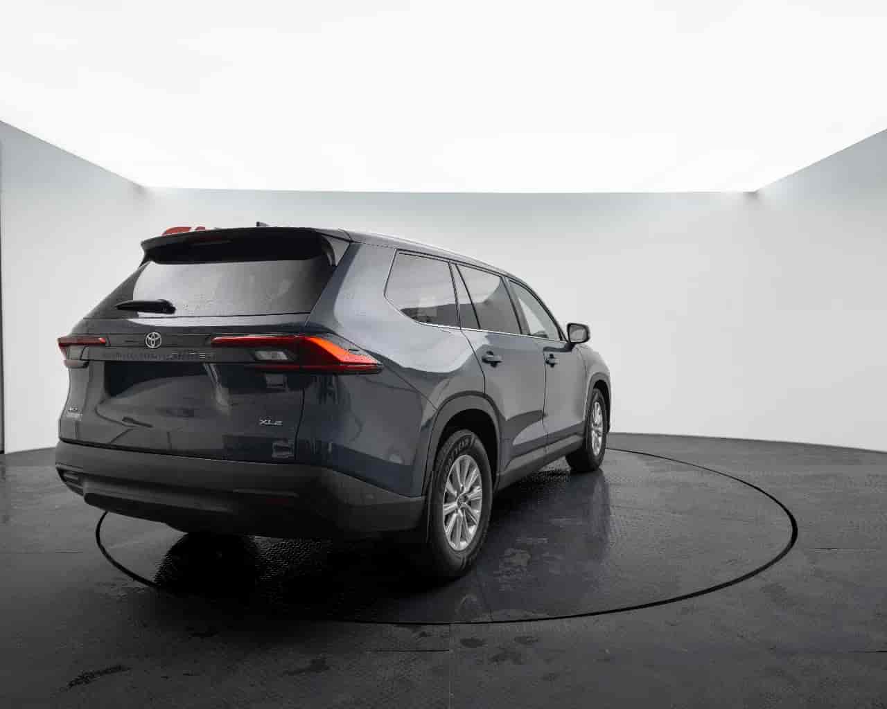 TOYOTA Grand Highlander - 4