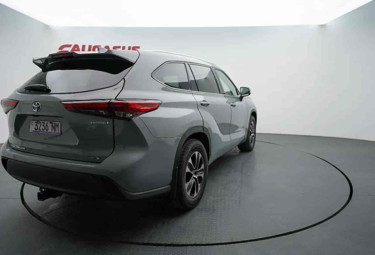 TOYOTA Highlander - 4