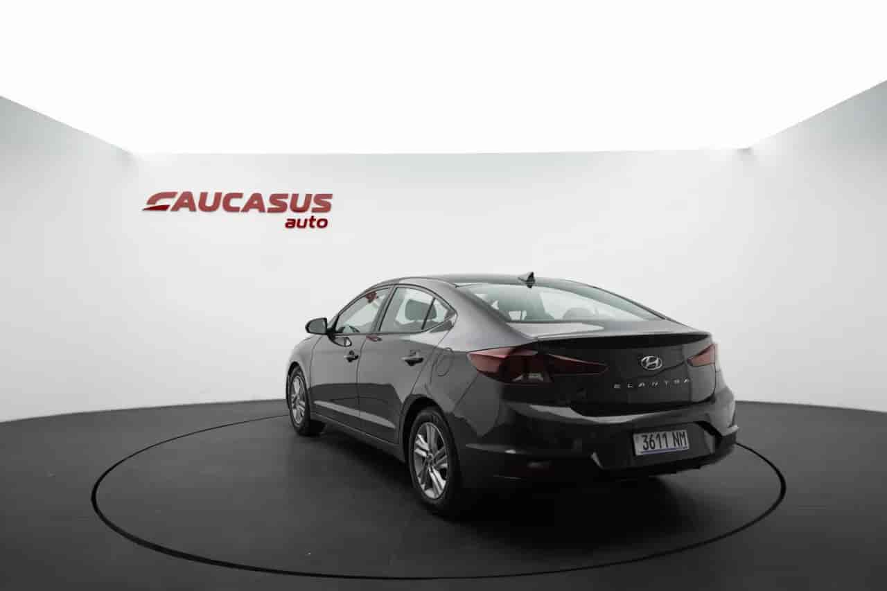 HYUNDAI Elantra - 6