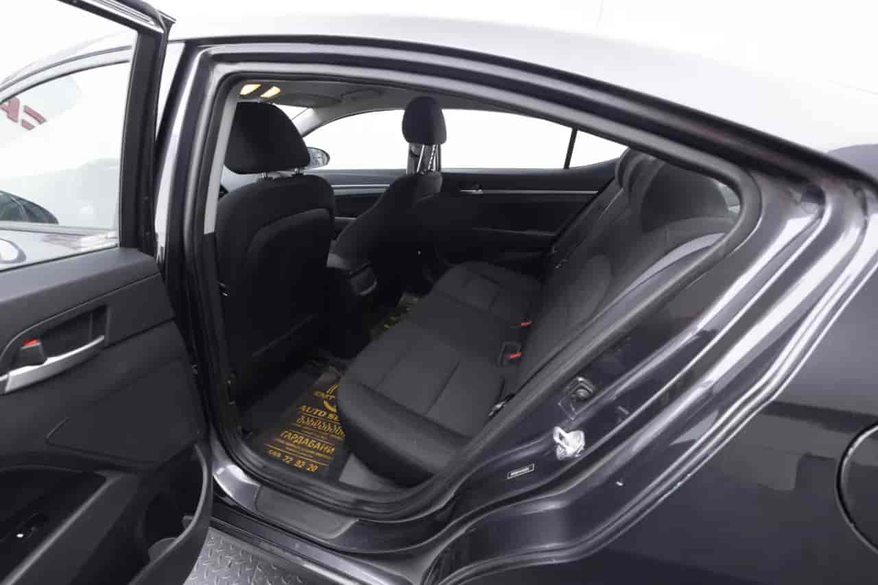 HYUNDAI Elantra - 7
