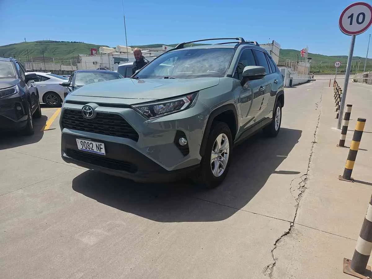 TOYOTA RAV4 - 1
