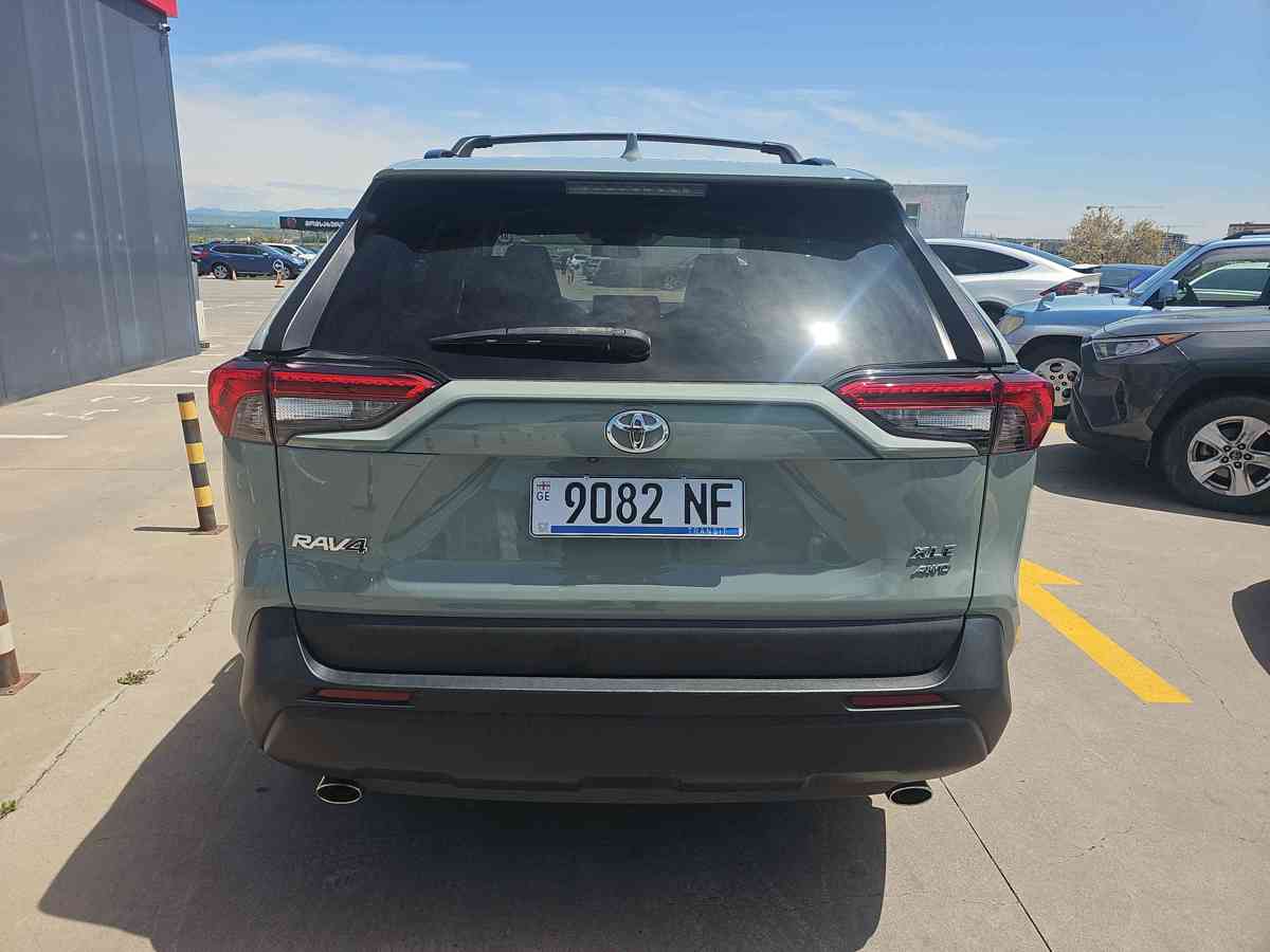 TOYOTA RAV4 - 5