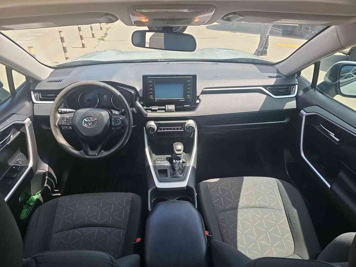 TOYOTA RAV4 - 8