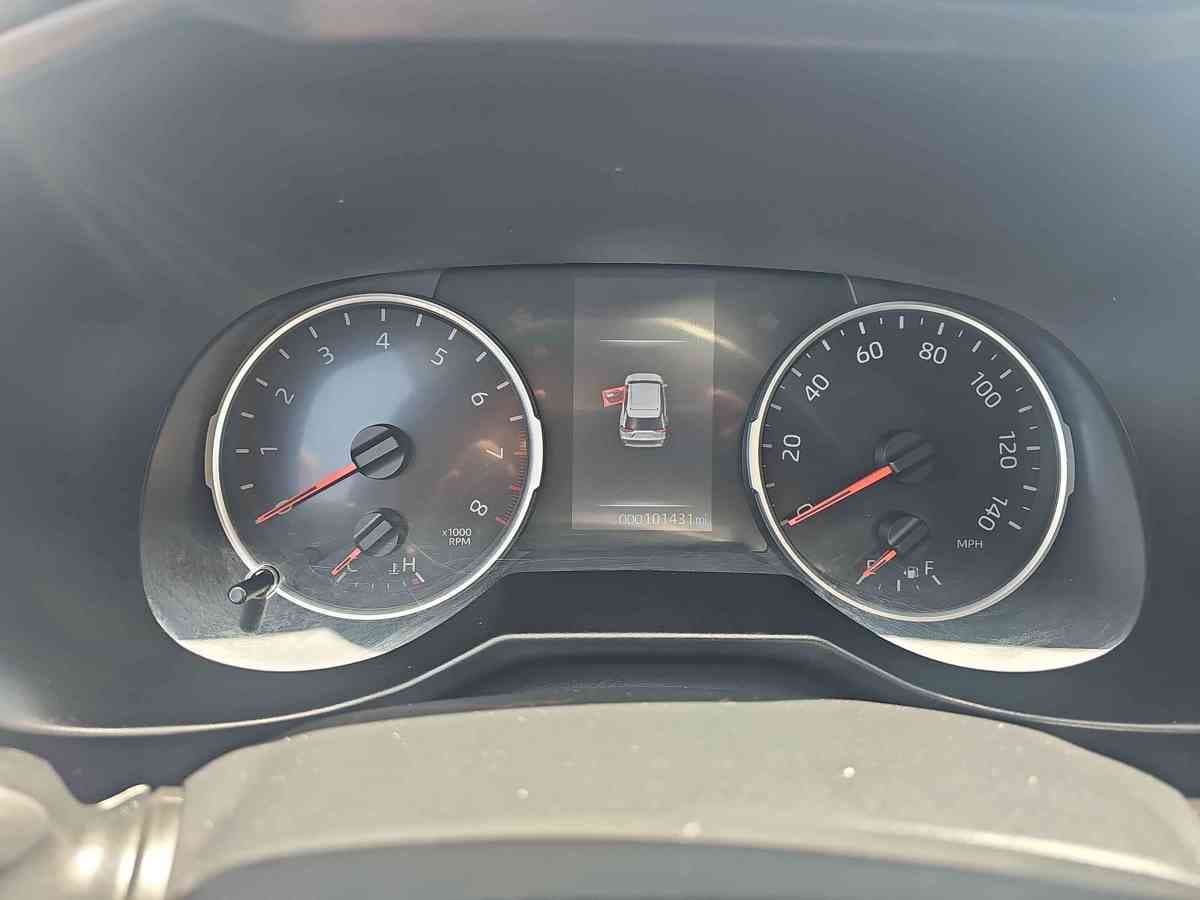 TOYOTA RAV4 - 10