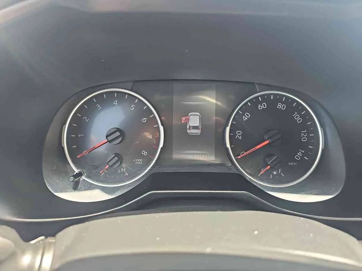 TOYOTA RAV4 - 10
