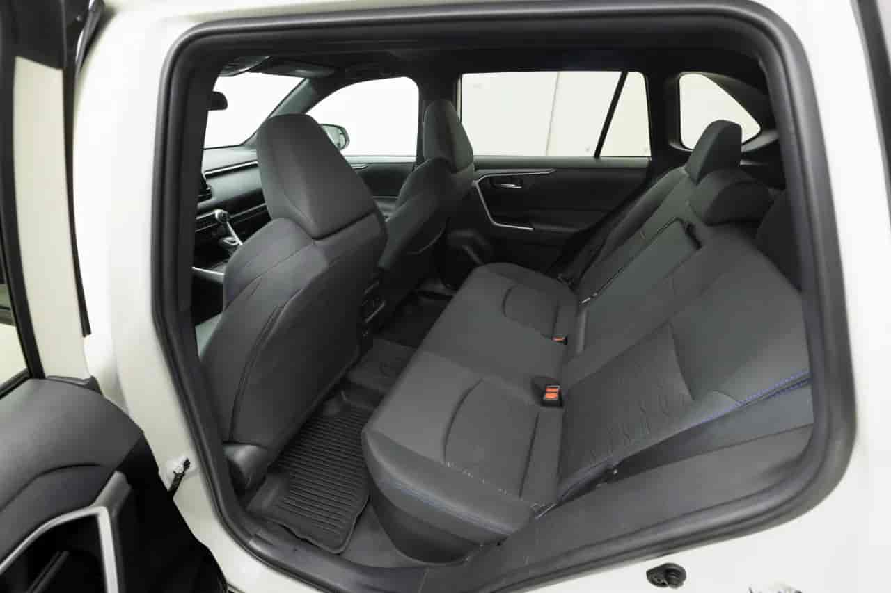 TOYOTA RAV4 - 5