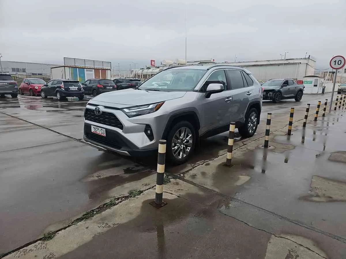 TOYOTA RAV4 - 1