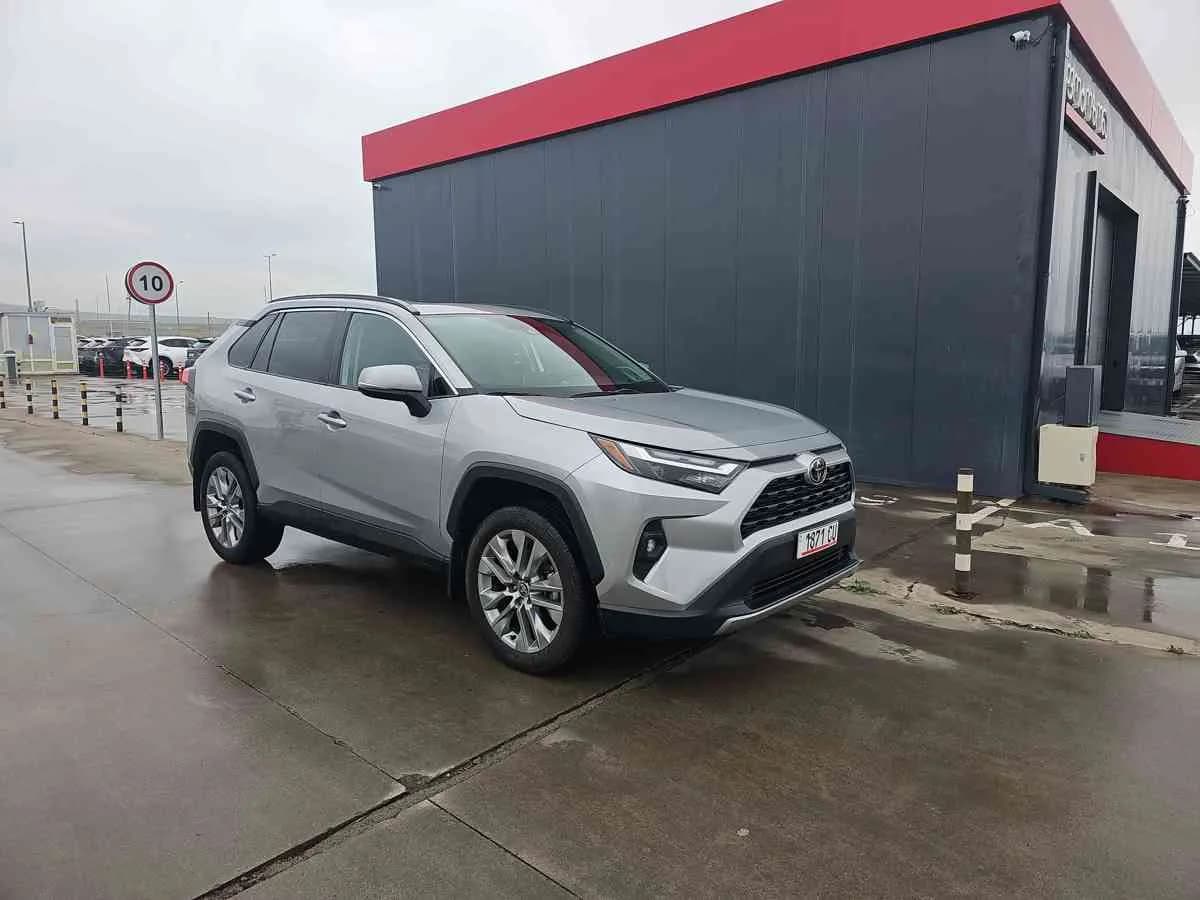 TOYOTA RAV4 - 3