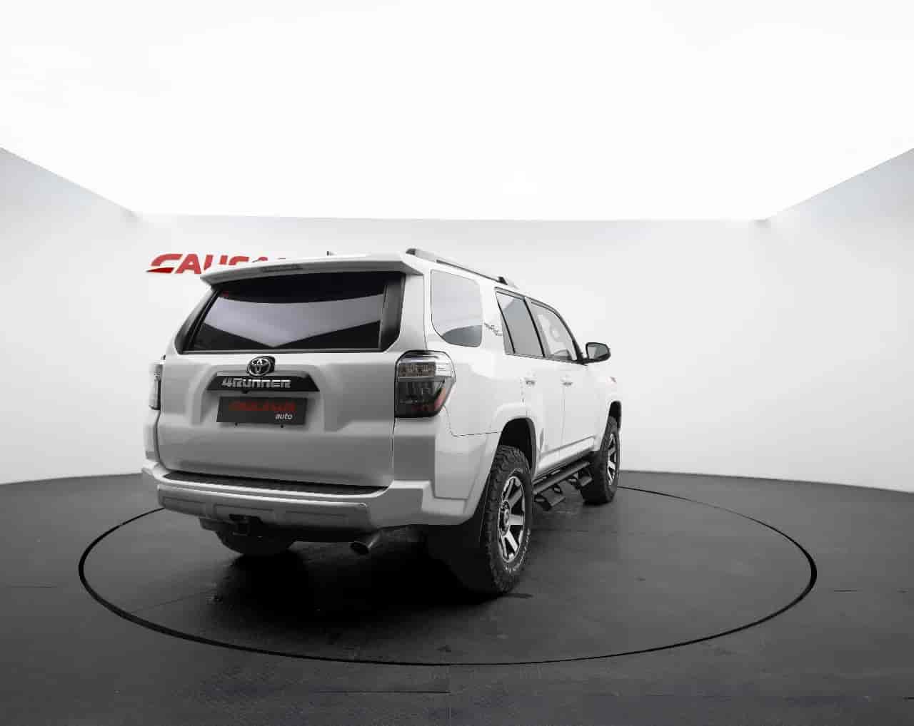 TOYOTA 4-Runner - 4