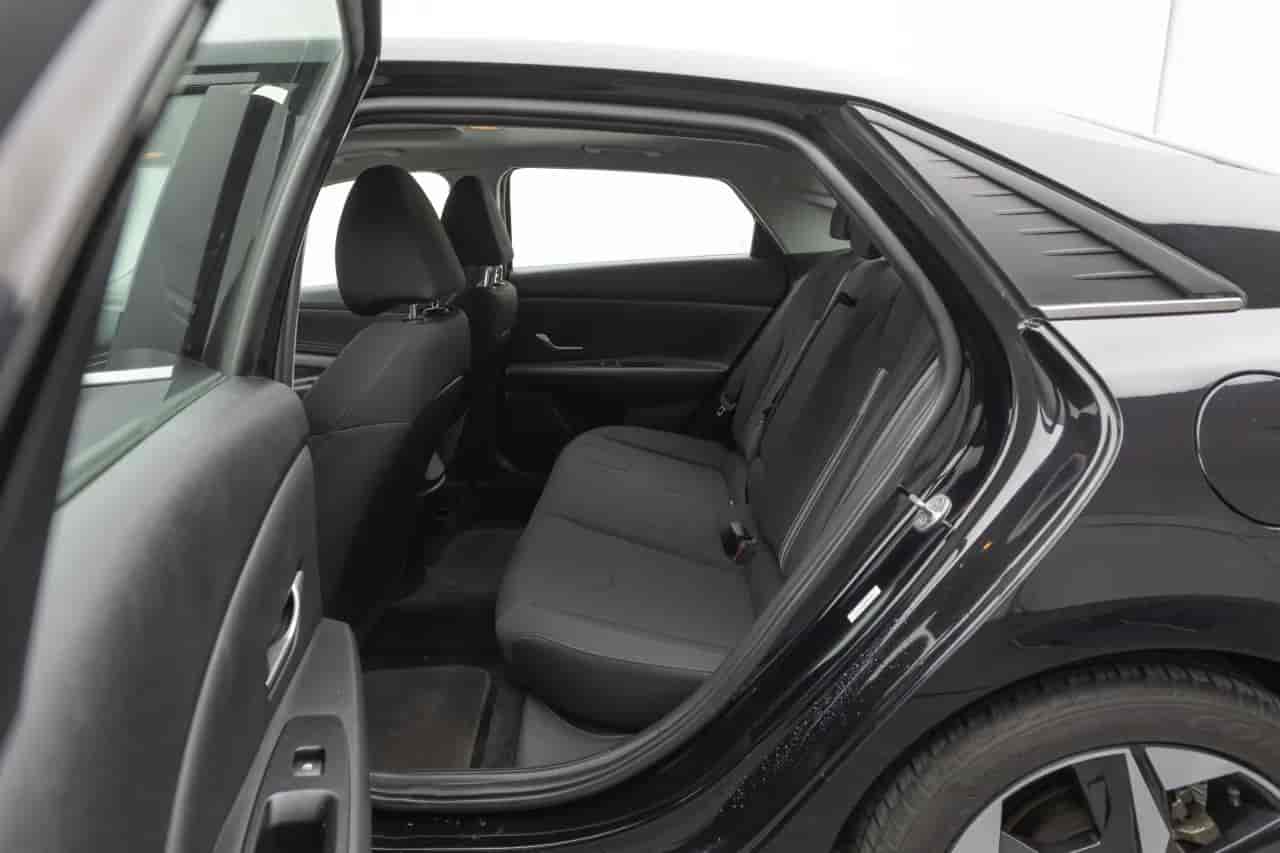 HYUNDAI Elantra - 8