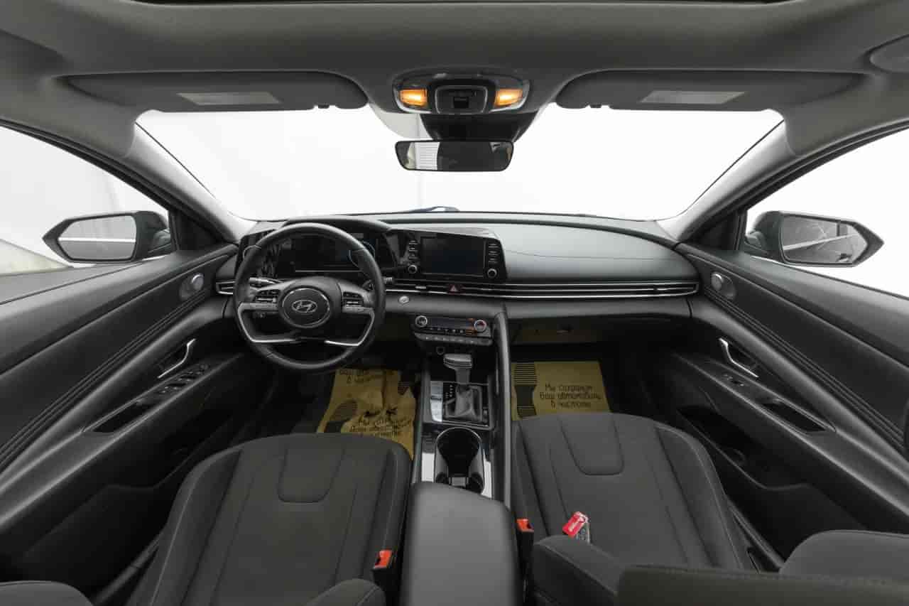 HYUNDAI Elantra - 9