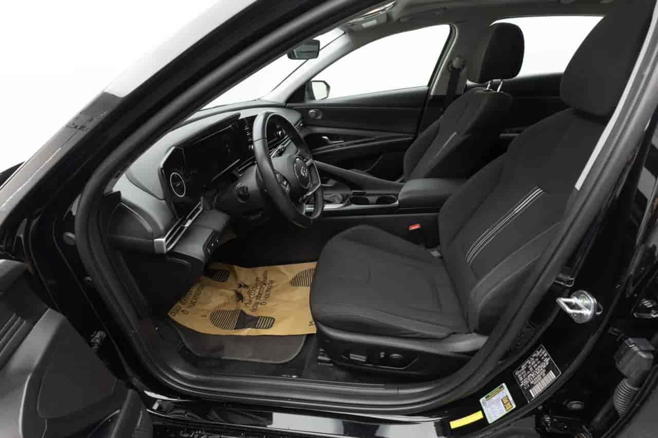 HYUNDAI Elantra - 10
