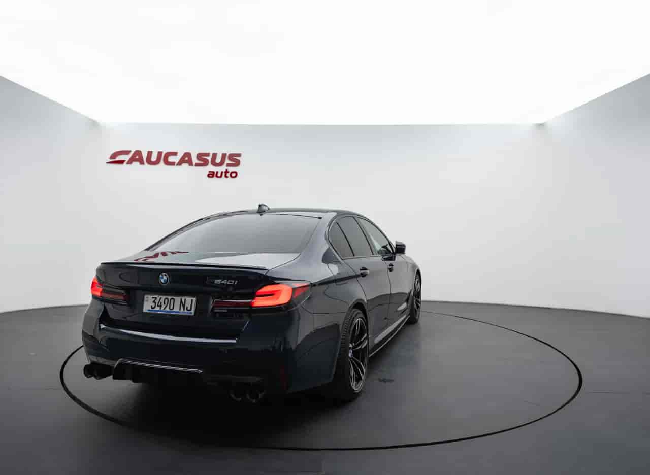 BMW 540i - 4