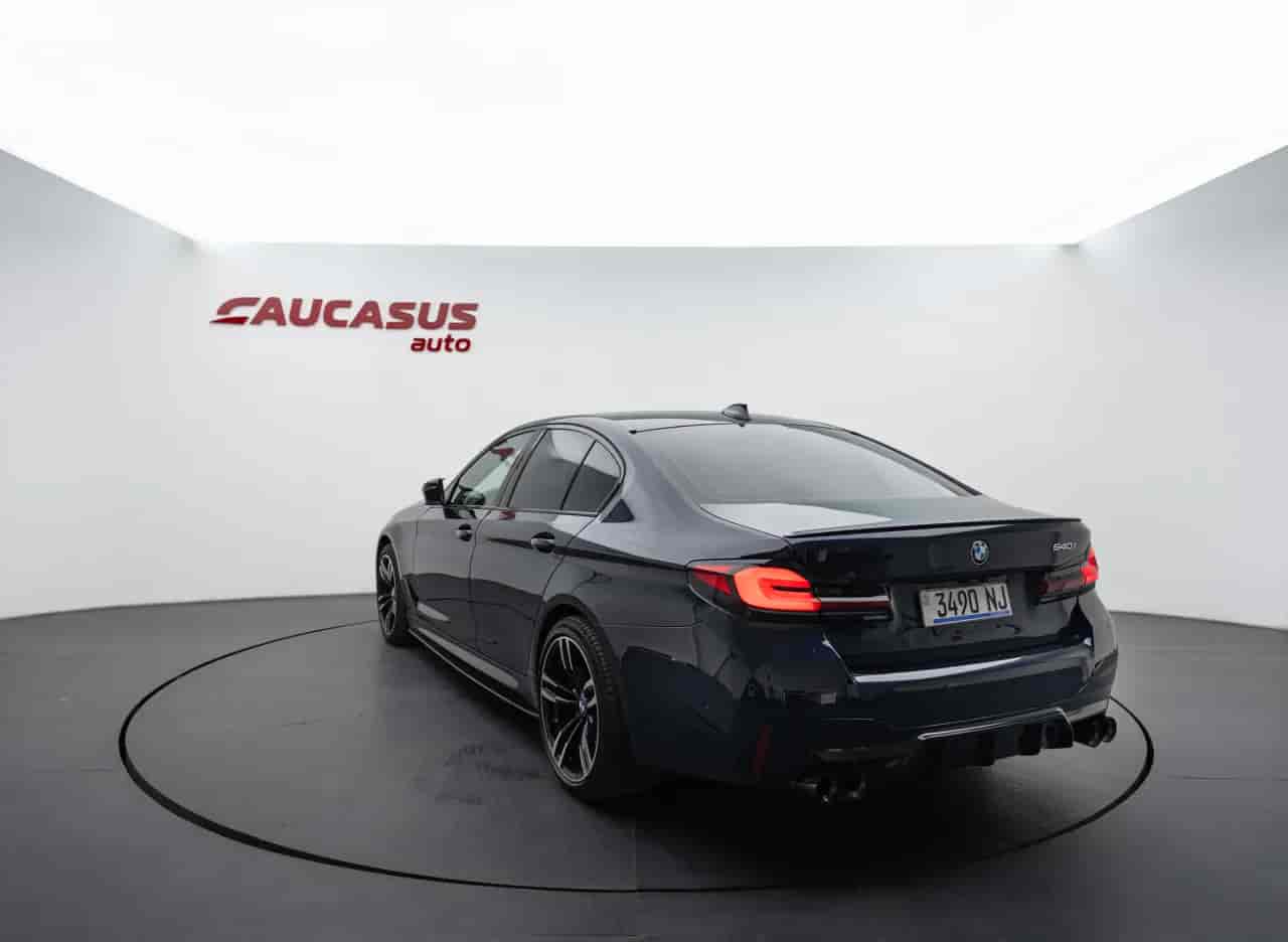 BMW 540i - 6