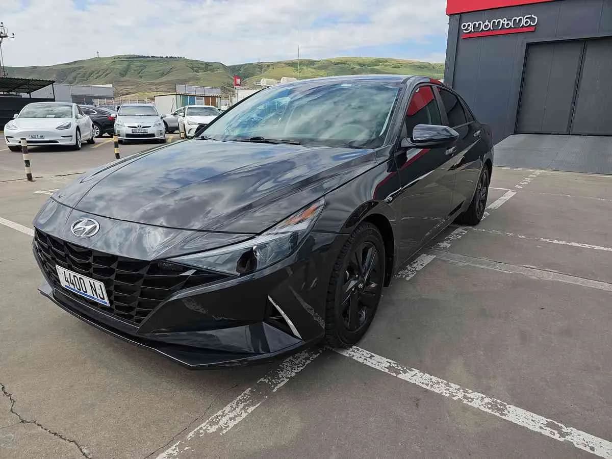 HYUNDAI Elantra - 1