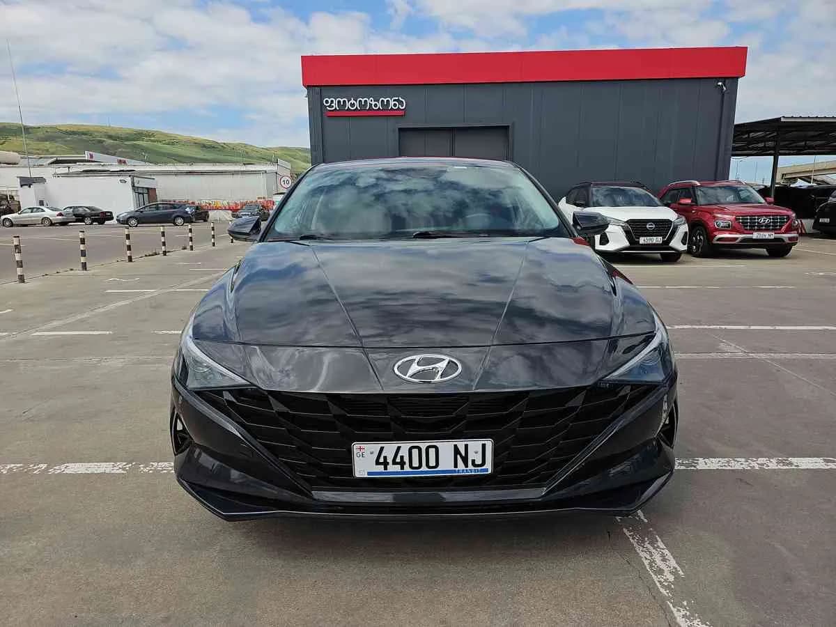 HYUNDAI Elantra - 2