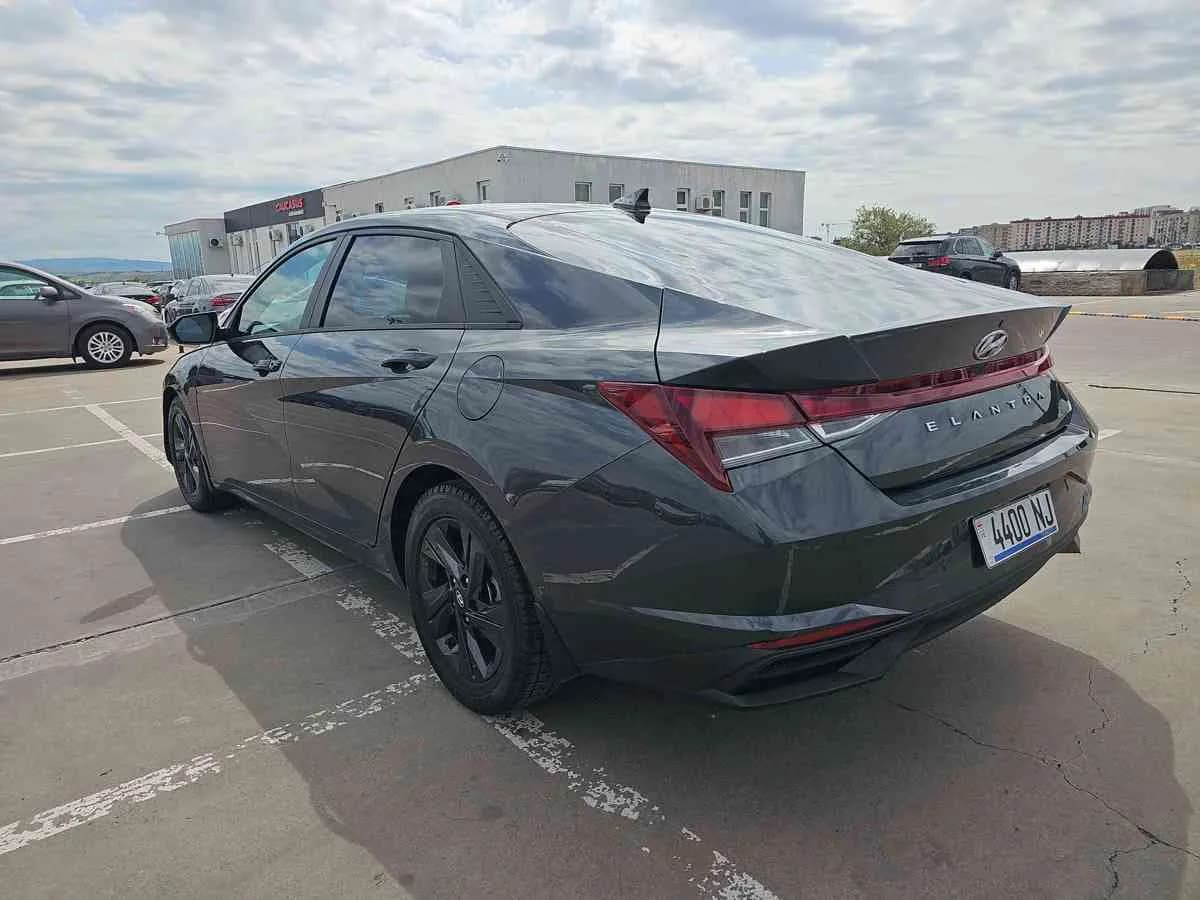 HYUNDAI Elantra - 6
