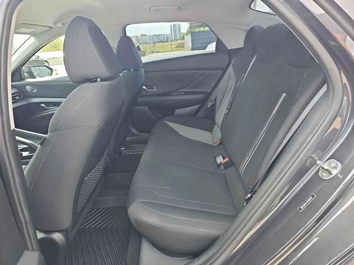 HYUNDAI Elantra - 7