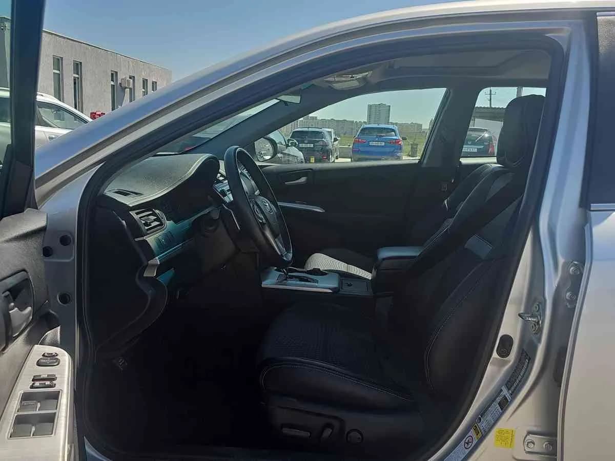 TOYOTA Camry - 9