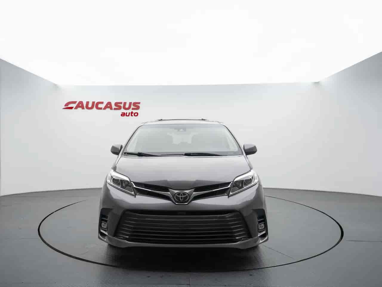 TOYOTA Sienna - 2