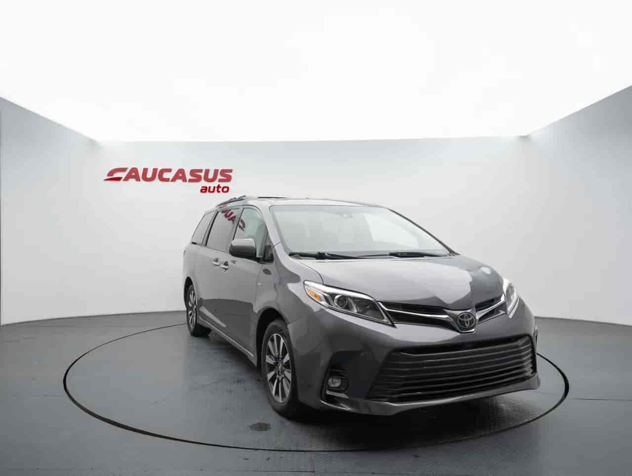 TOYOTA Sienna - 3