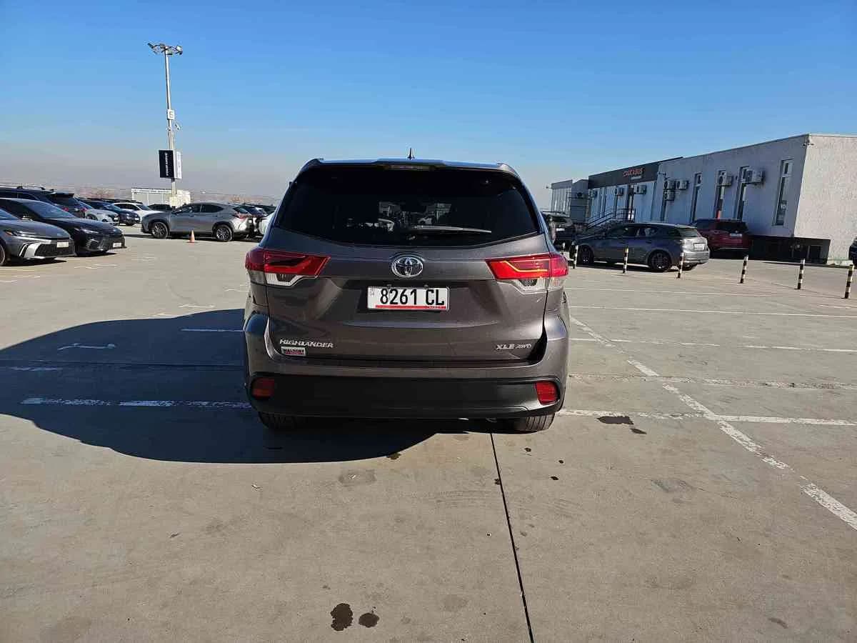 TOYOTA Highlander - 5