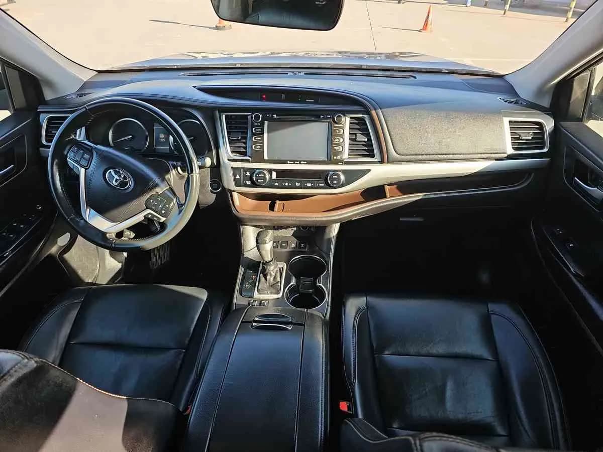 TOYOTA Highlander - 9