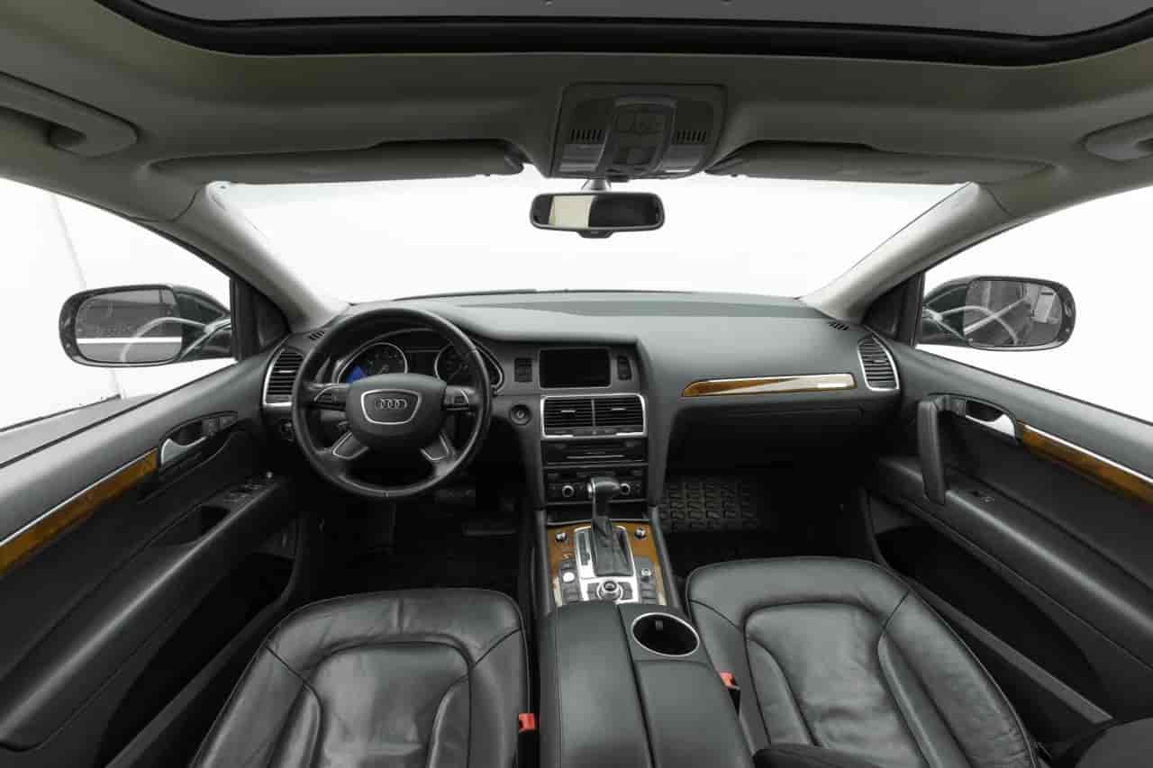 AUDI Q7 - 9