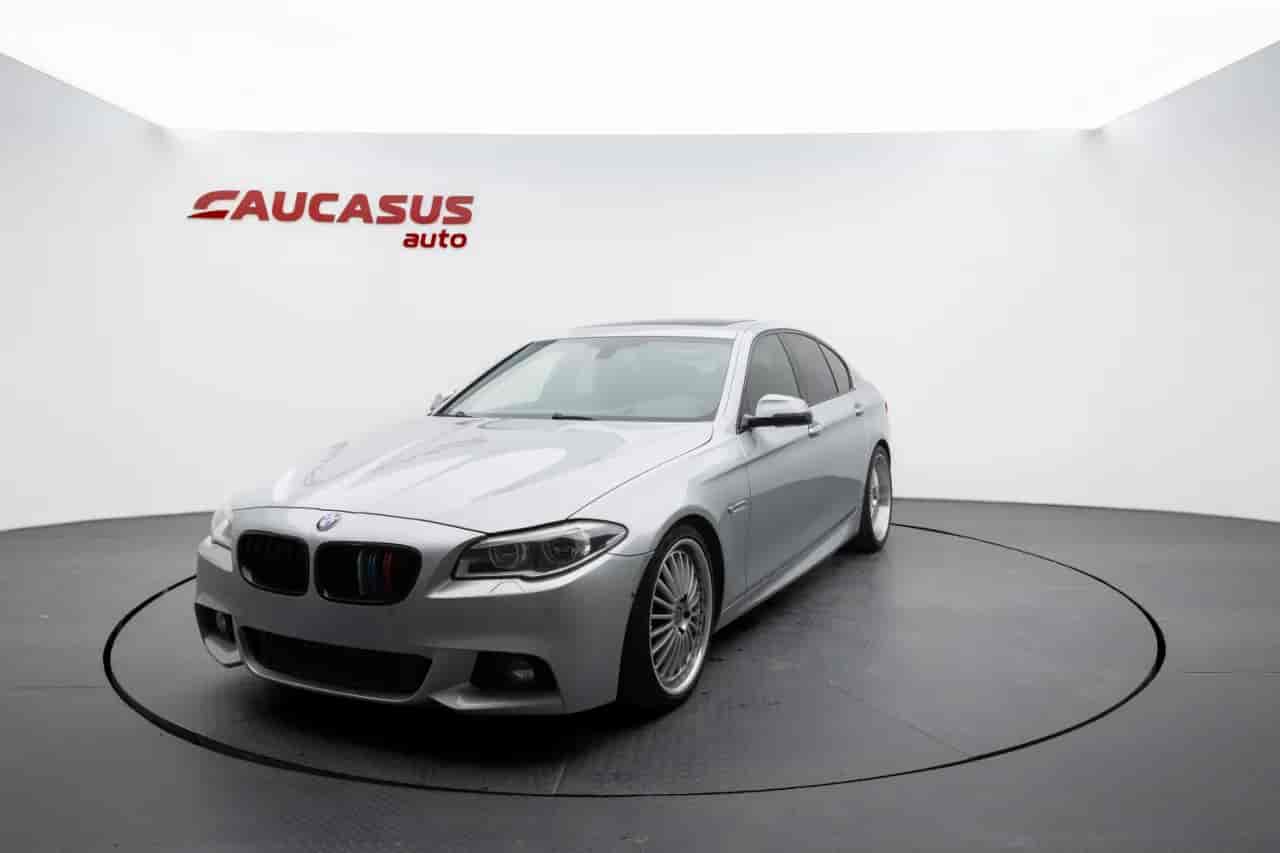 BMW 5-Series - 1