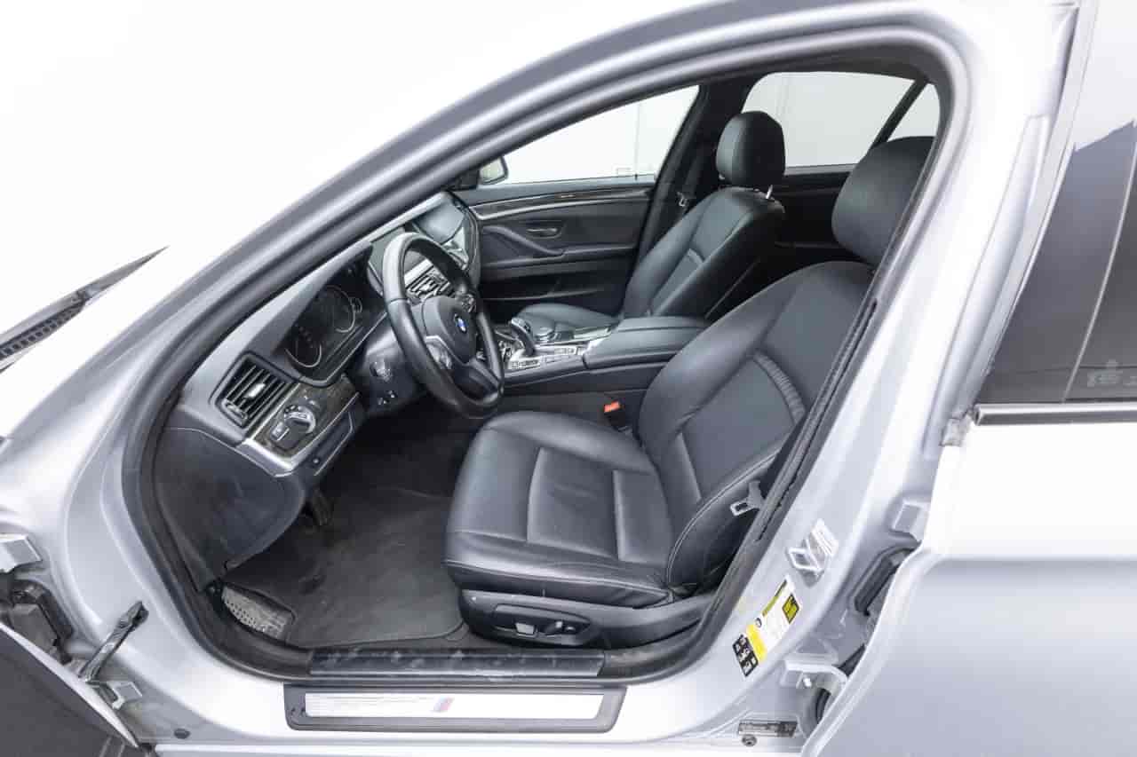 BMW 5-Series - 7