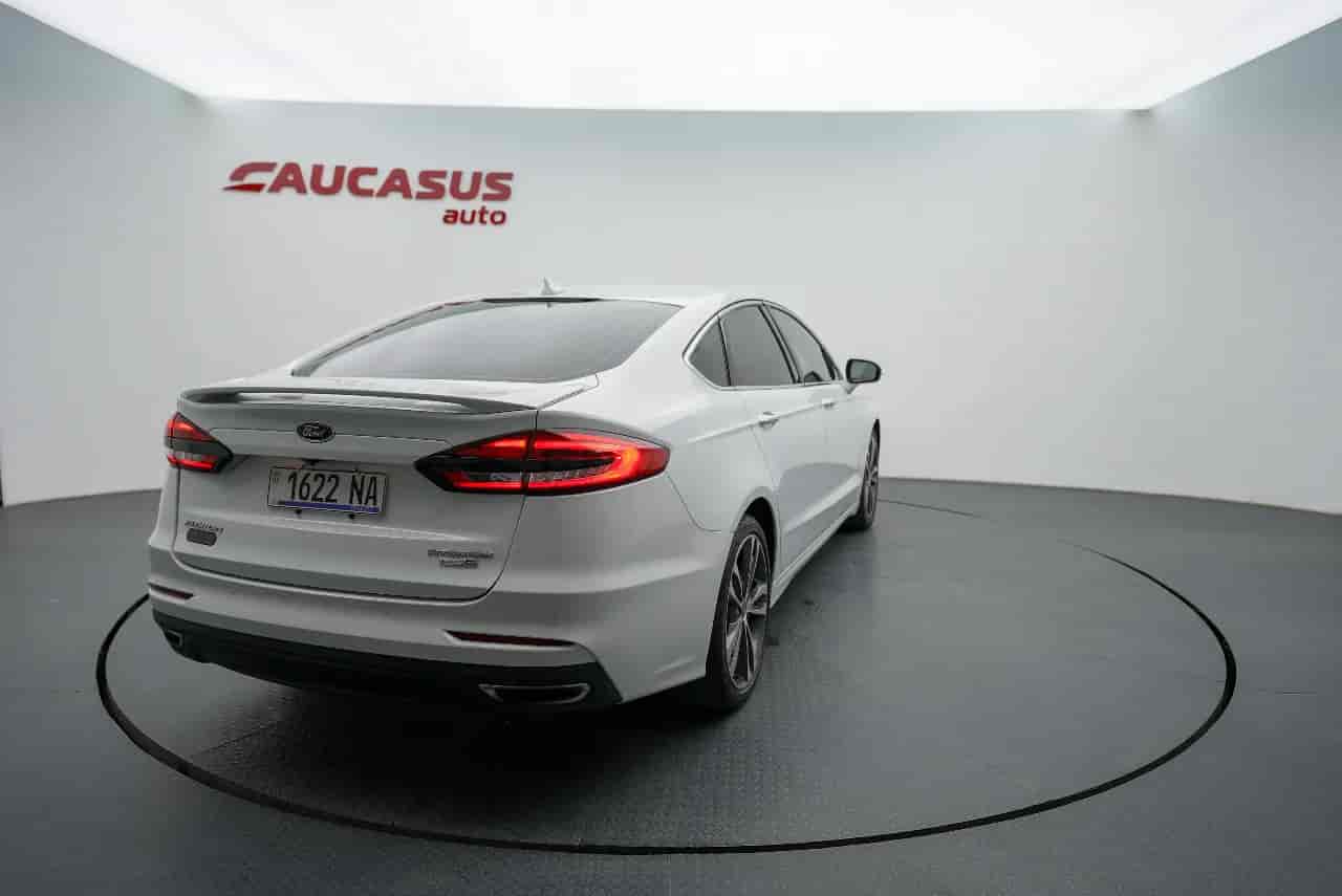 FORD Fusion - 6