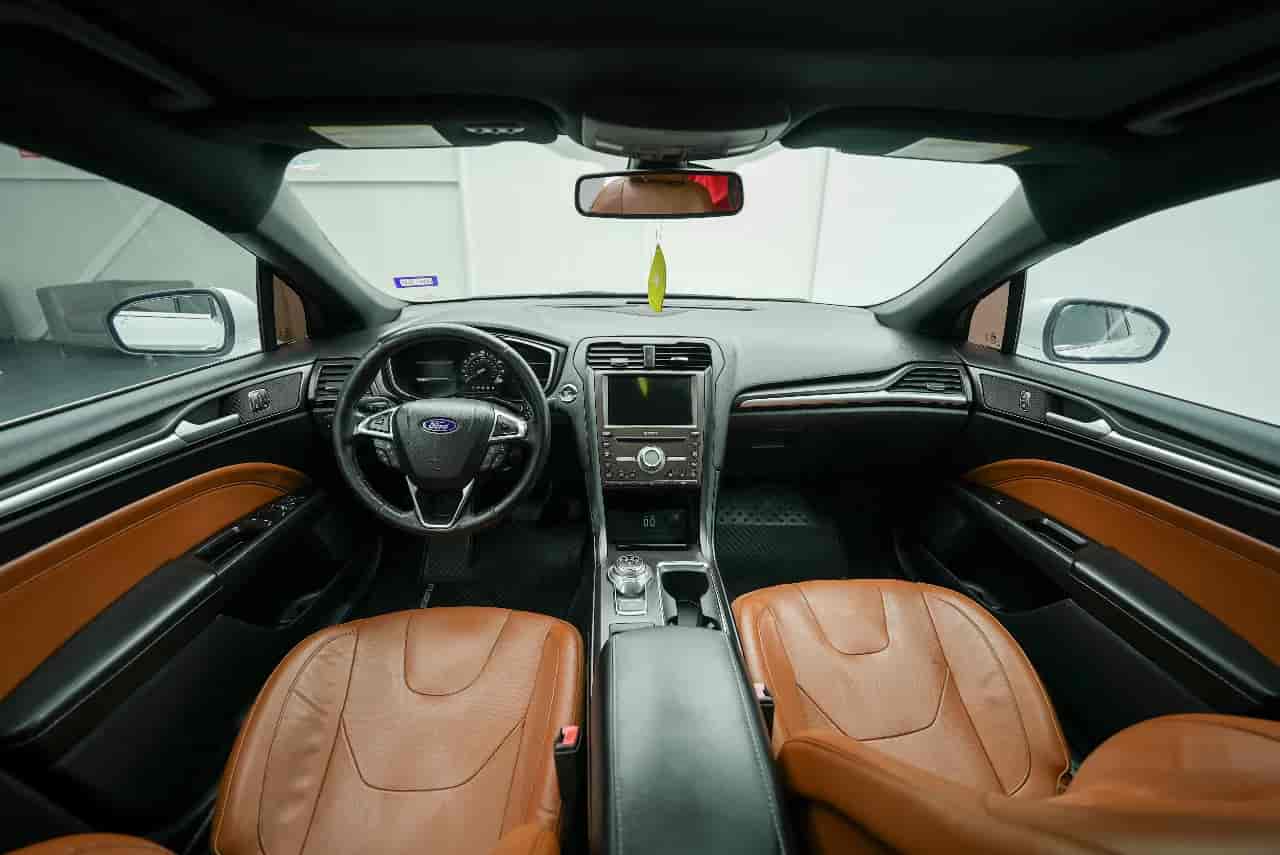 FORD Fusion - 9