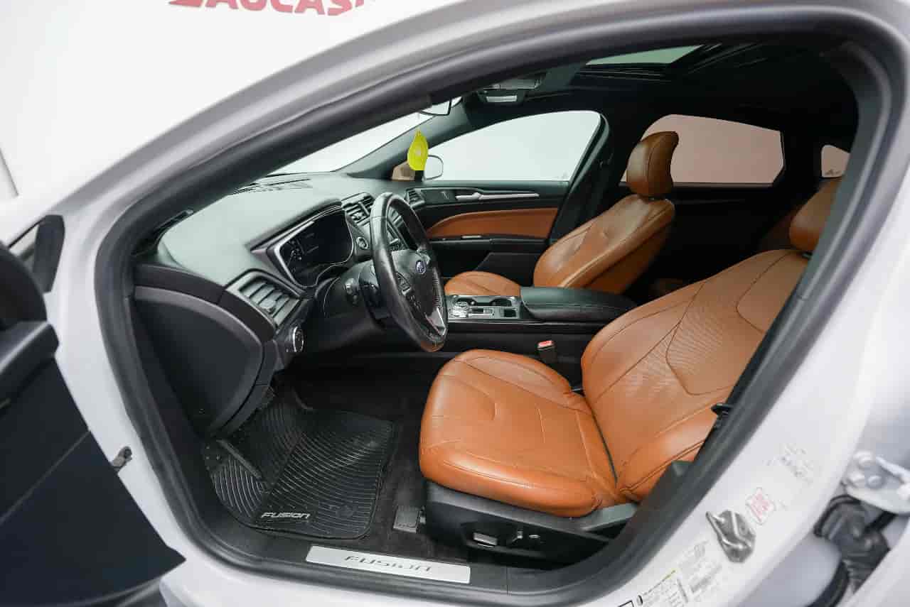 FORD Fusion - 10