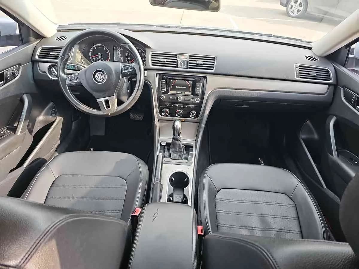 VOLKSWAGEN Passat - 9