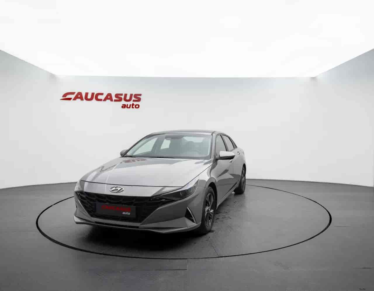 HYUNDAI Elantra - 1