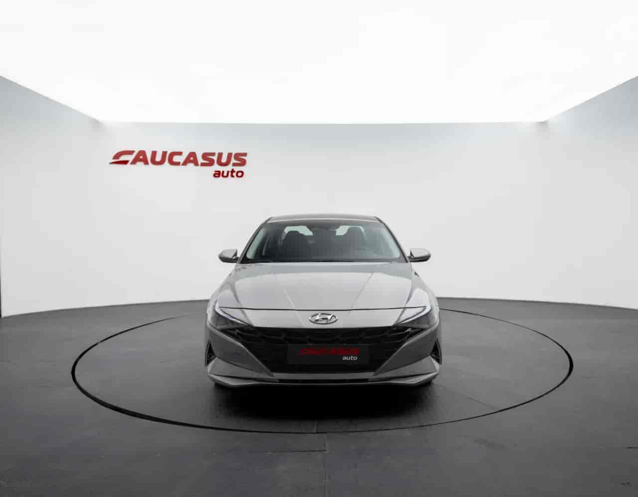 HYUNDAI Elantra - 2