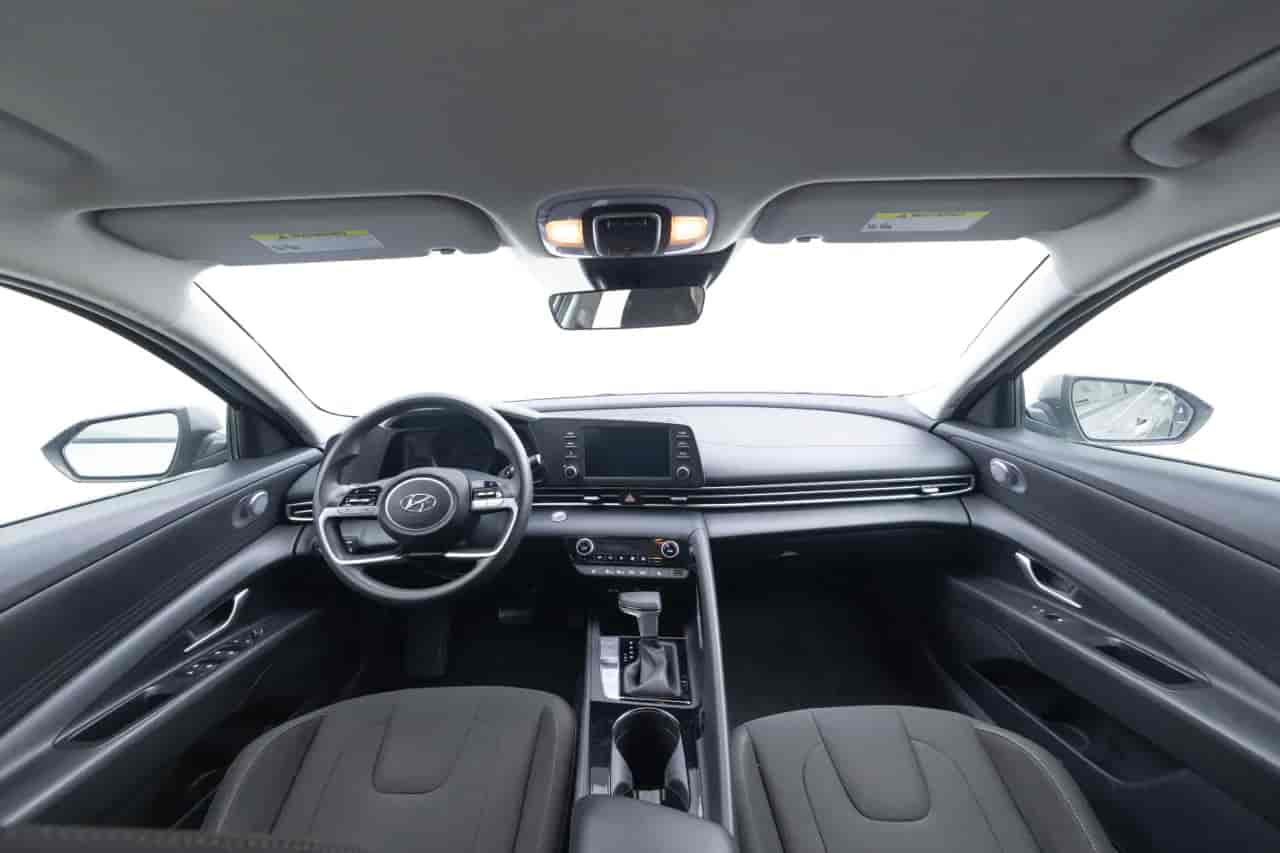 HYUNDAI Elantra - 9