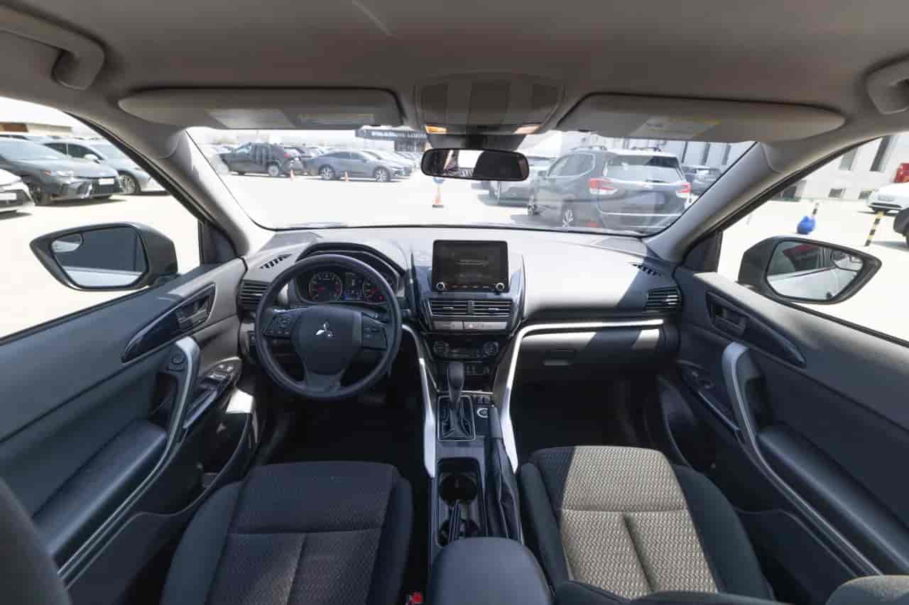 MITSUBISHI Eclipse Cross - 9