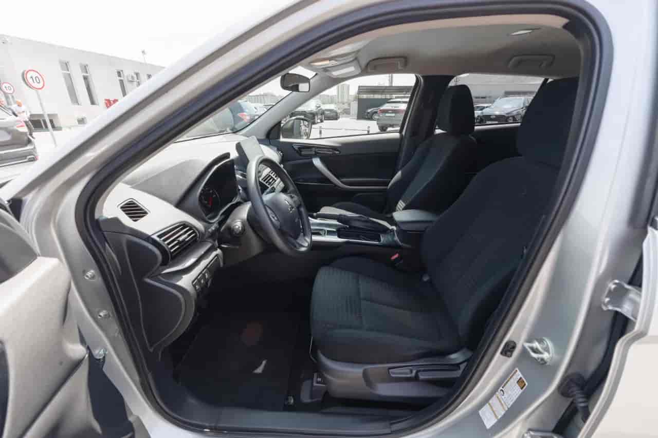 MITSUBISHI Eclipse Cross - 10