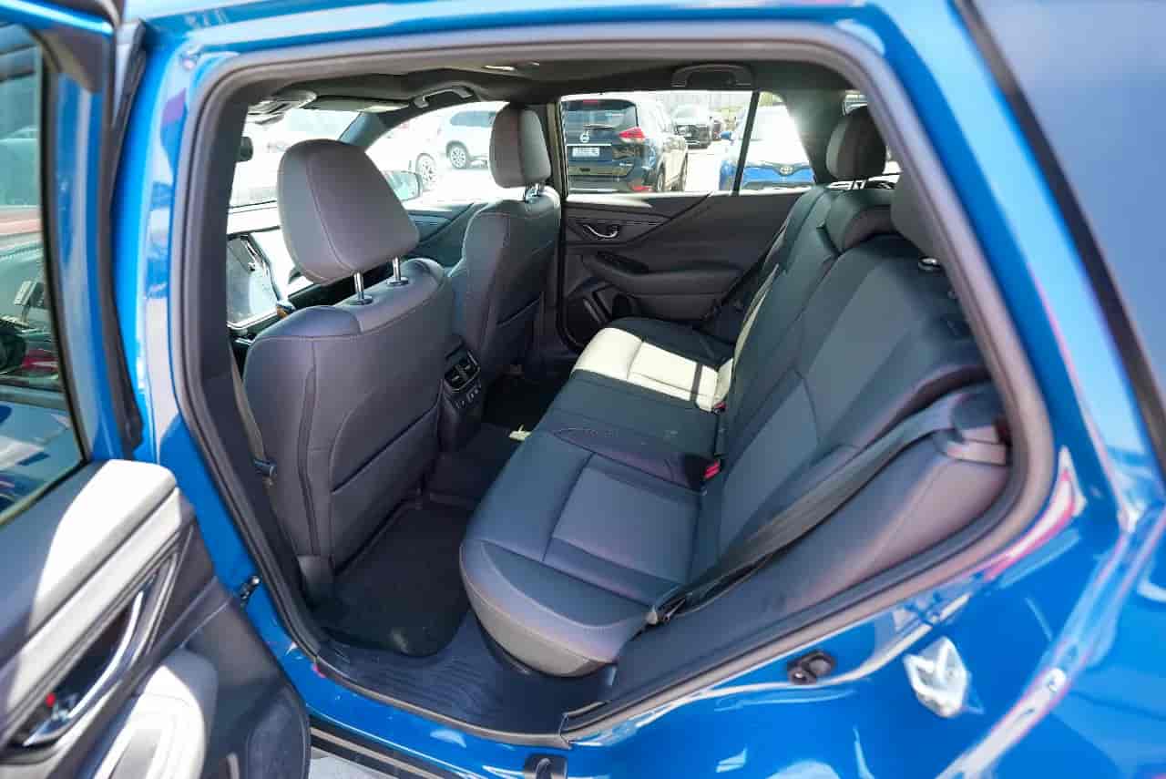 SUBARU Outback - 8