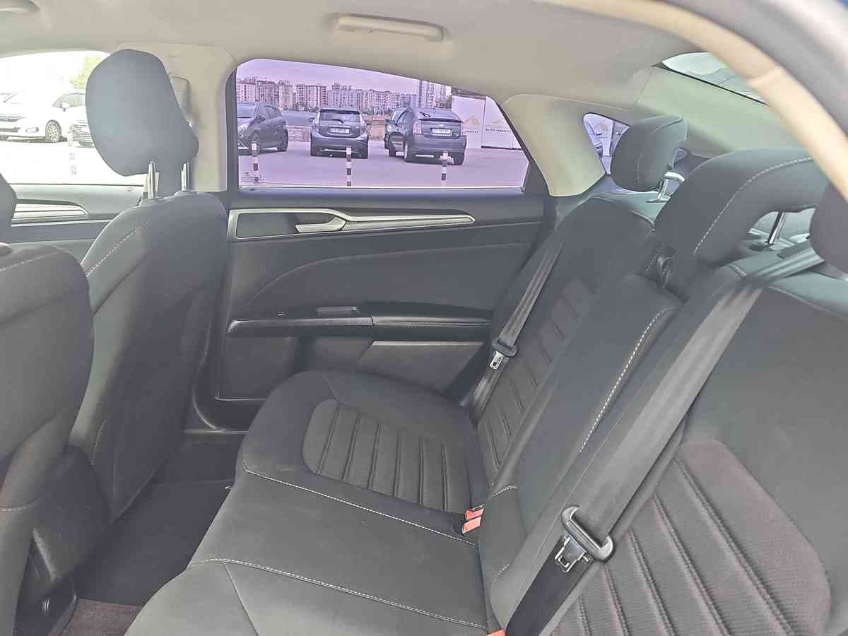 FORD Fusion - 7
