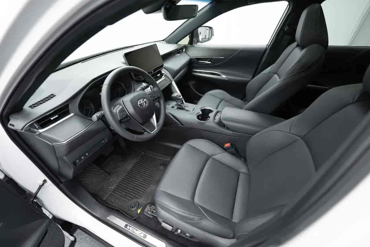 TOYOTA Venza - 10