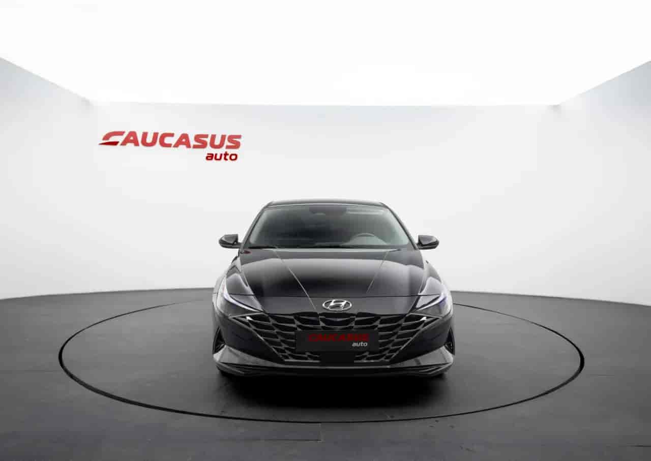 HYUNDAI Elantra - 2