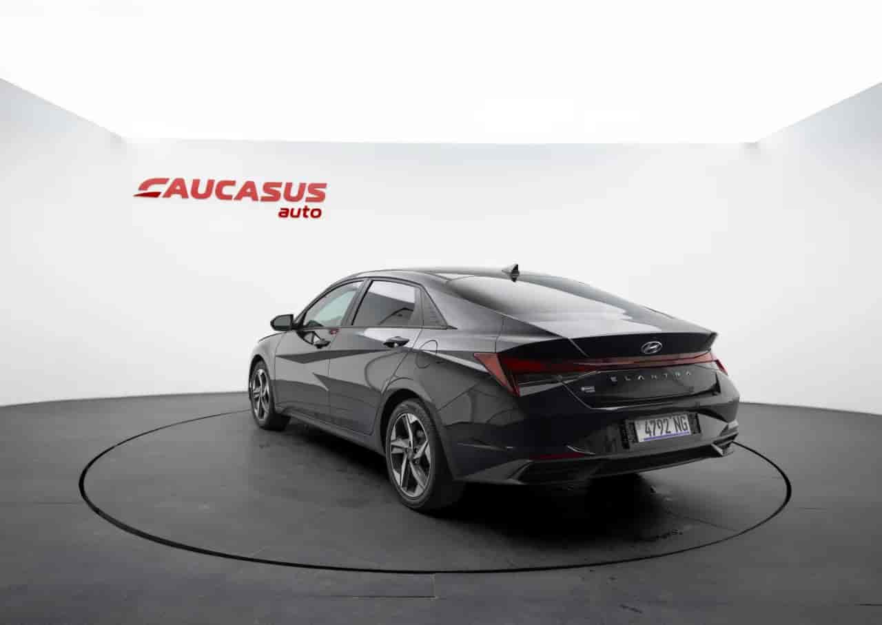 HYUNDAI Elantra - 6